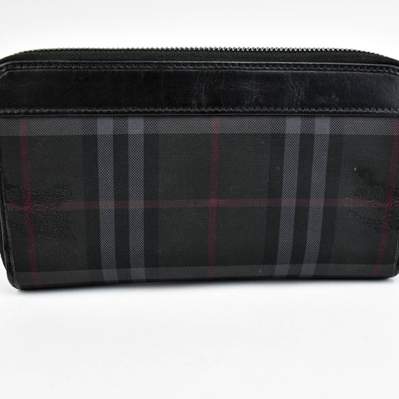 Burberry Handbags - Burberry Black Leather & "Nova Check" Wallet (MP